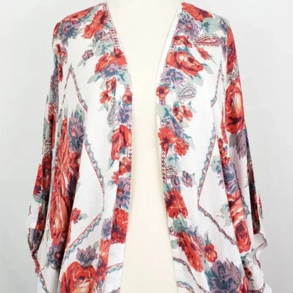 Urban Outfitters Kimchi Blue floral print Kimono - Picture 2 of 8